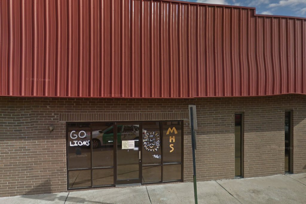 Office of Motor Vehicles in Manila, AR