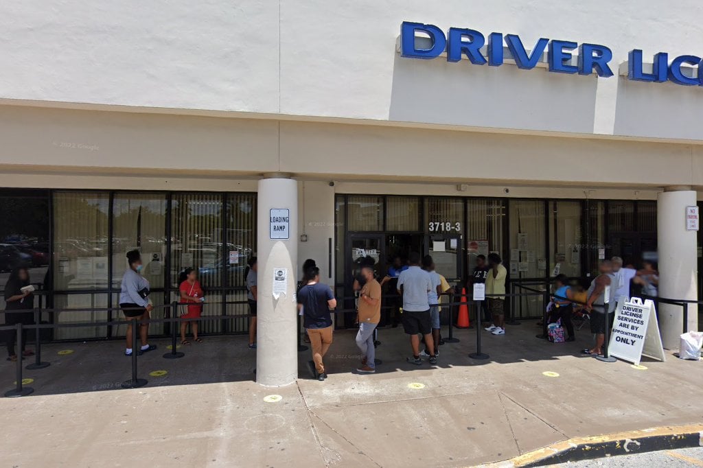 Driver License Office in Lauderdale Lakes, FL
