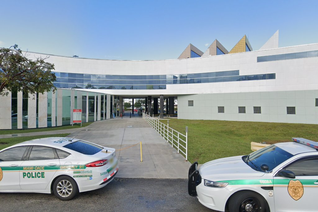 Driver License Office in Miami, FL