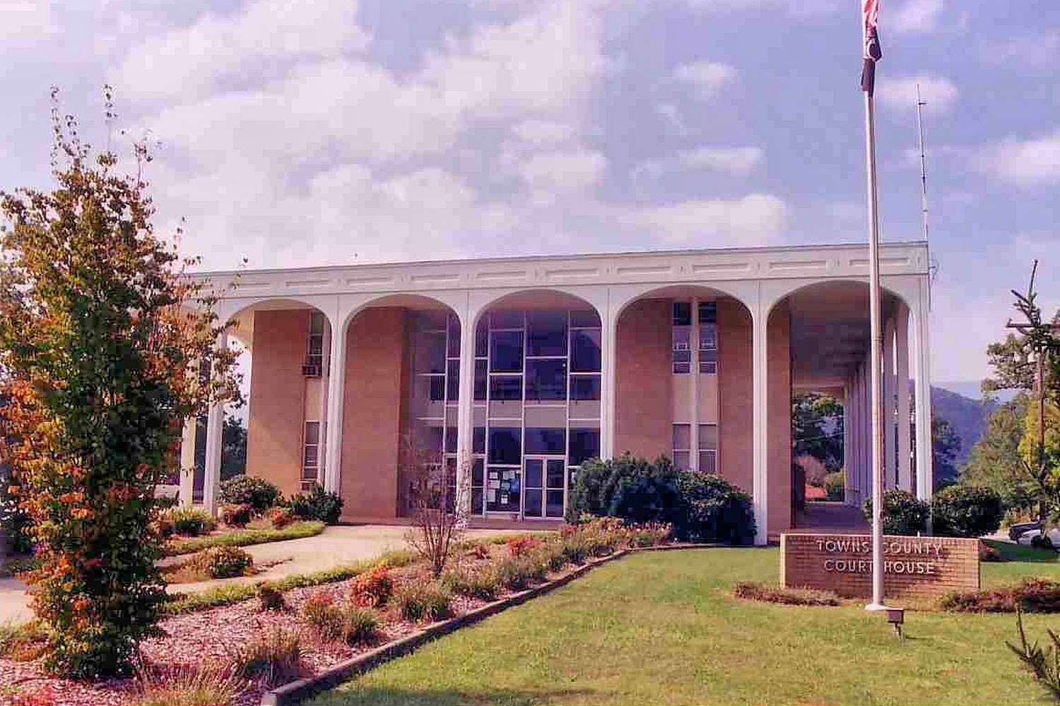 Registration & Title Office in Hiawassee, GA