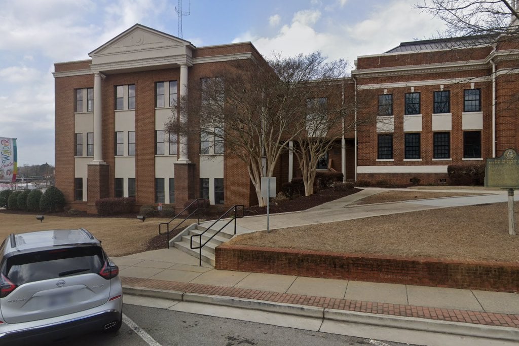 Registration & Title Office in Winder, GA