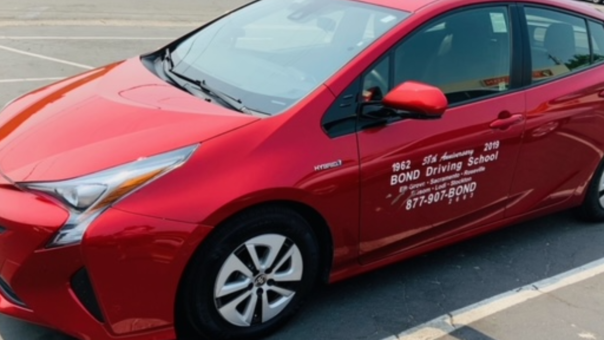 Bond Driving School
