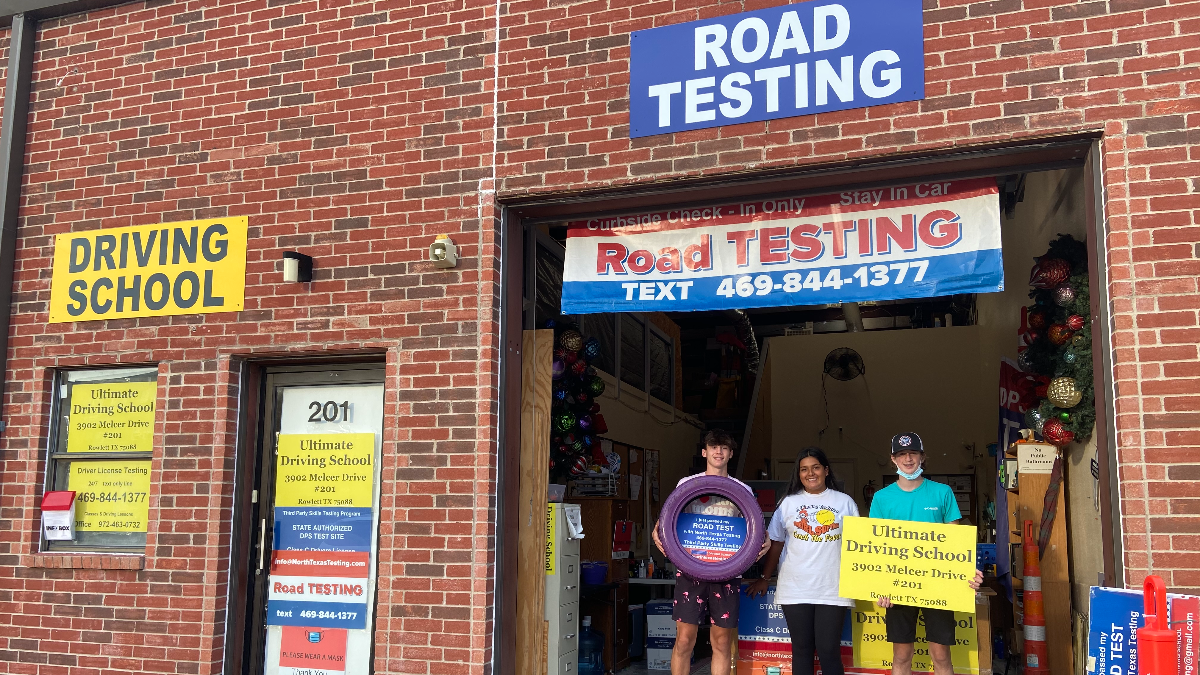 Ultimate Driving School