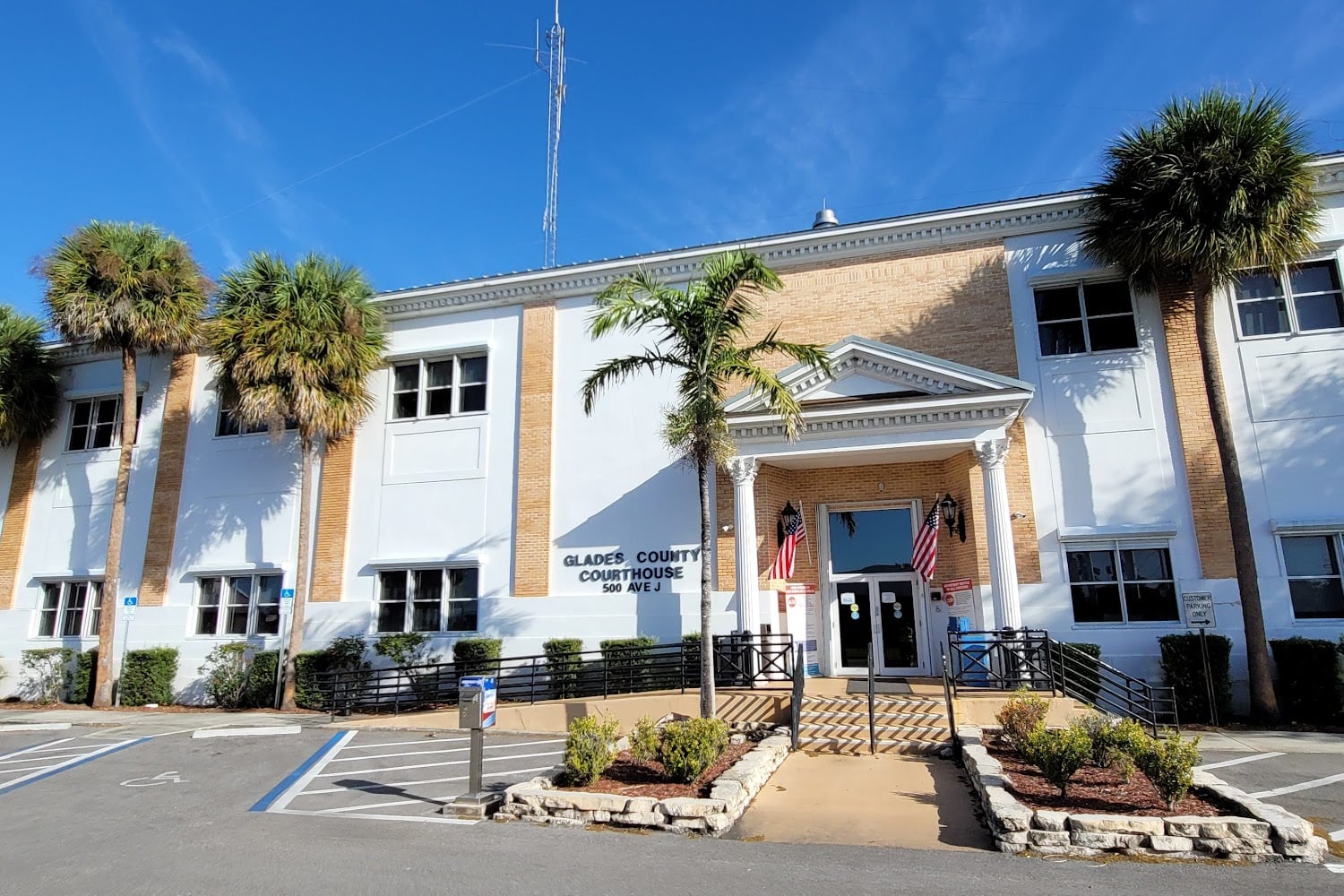 Motor Vehicle Services in Moore Haven, FL