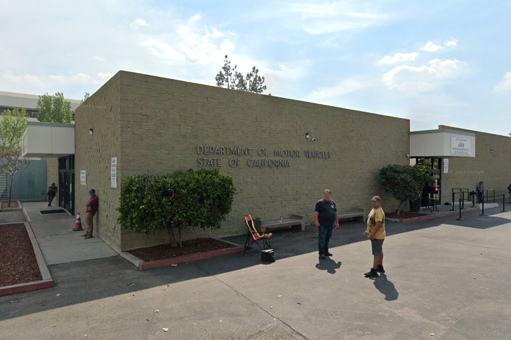 Bakersfield DMV Office - Central in Bakersfield, CA