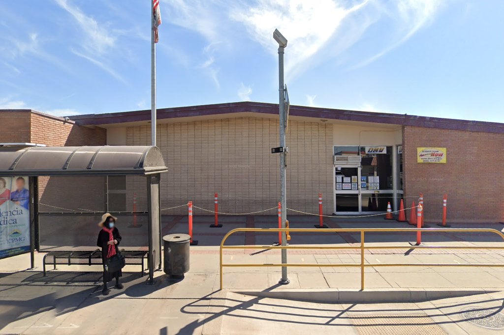 El Centro DMV Office in El Centro, CA