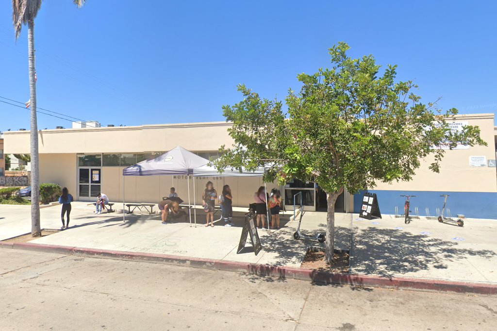 Main Hollywood DMV Office in Hollywood, CA