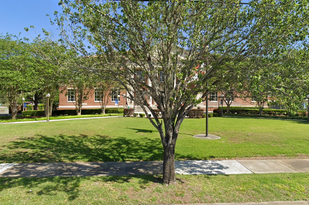 Macclenny Clerk of the Court Office in Macclenny, FL