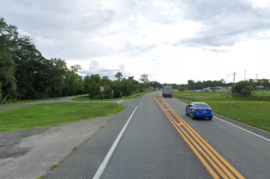 Motor Vehicle Services in Sneads, FL