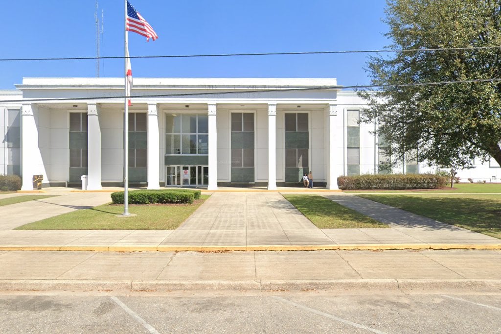 Brewton Driver's License Office in Brewton, AL