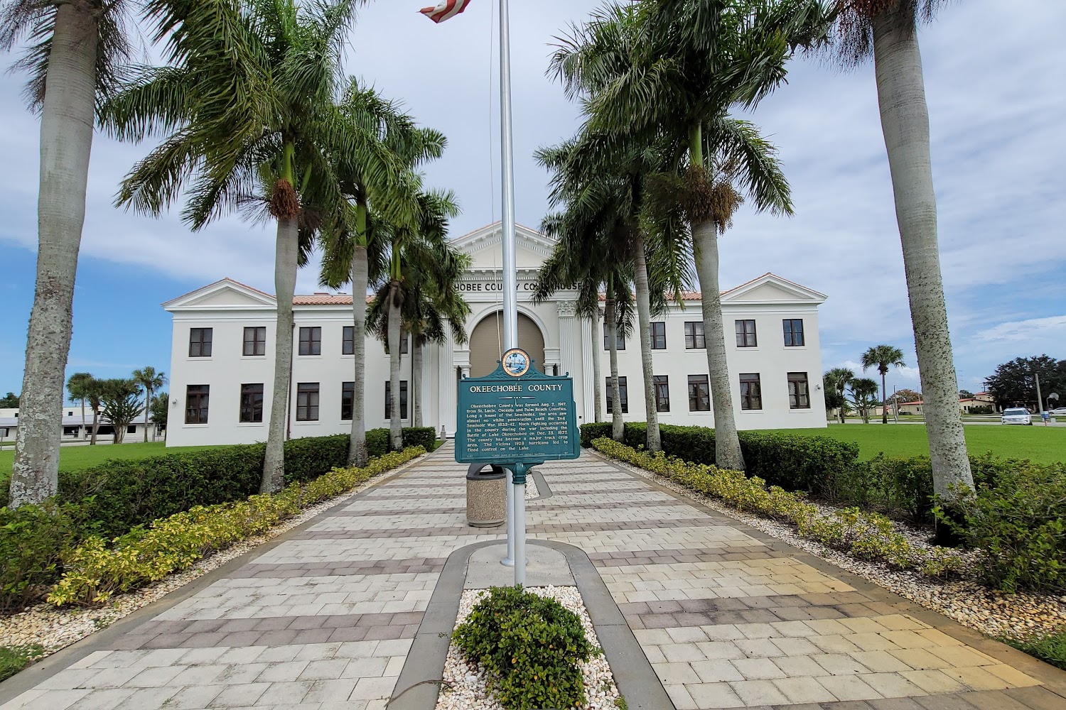 Okeechobee Clerk of the Court Office in Okeechobee, FL
