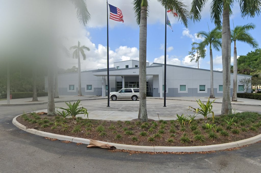 Driver License & Motor Vehicle Services in Royal Palm Beach, FL