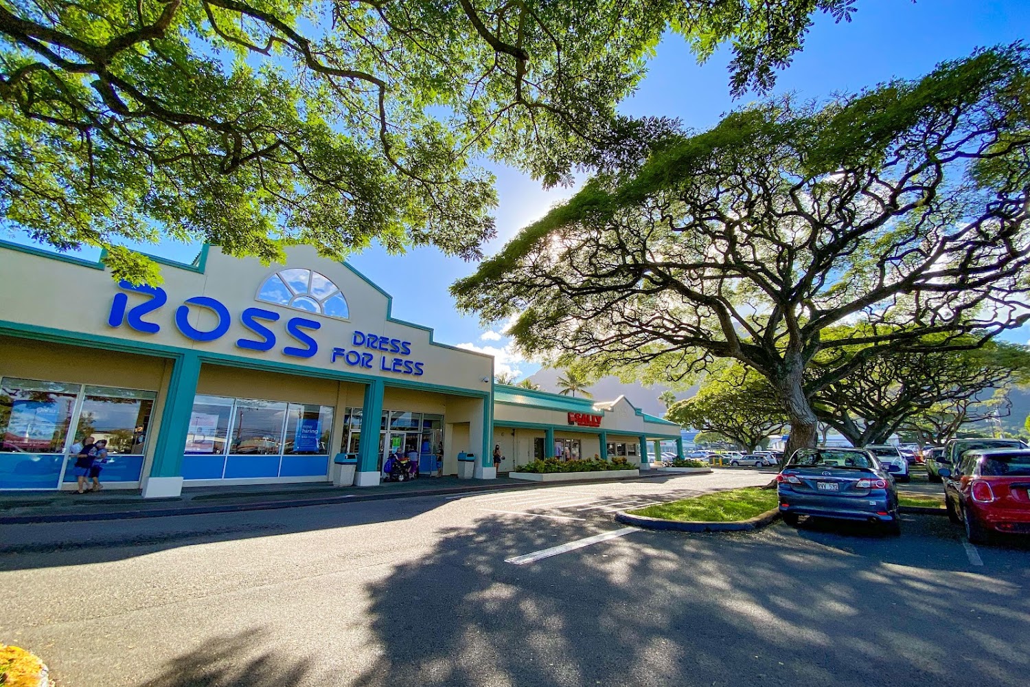 Windward City Shopping Center Satellite City Hall in Kaneohe, HI
