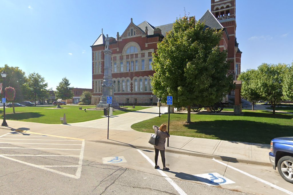 Hardin County Driver License & Vehicle Registration in Eldora, IA