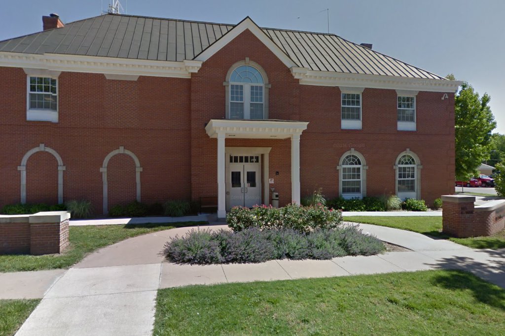Cowley County Registration & Title in Winfield, KS