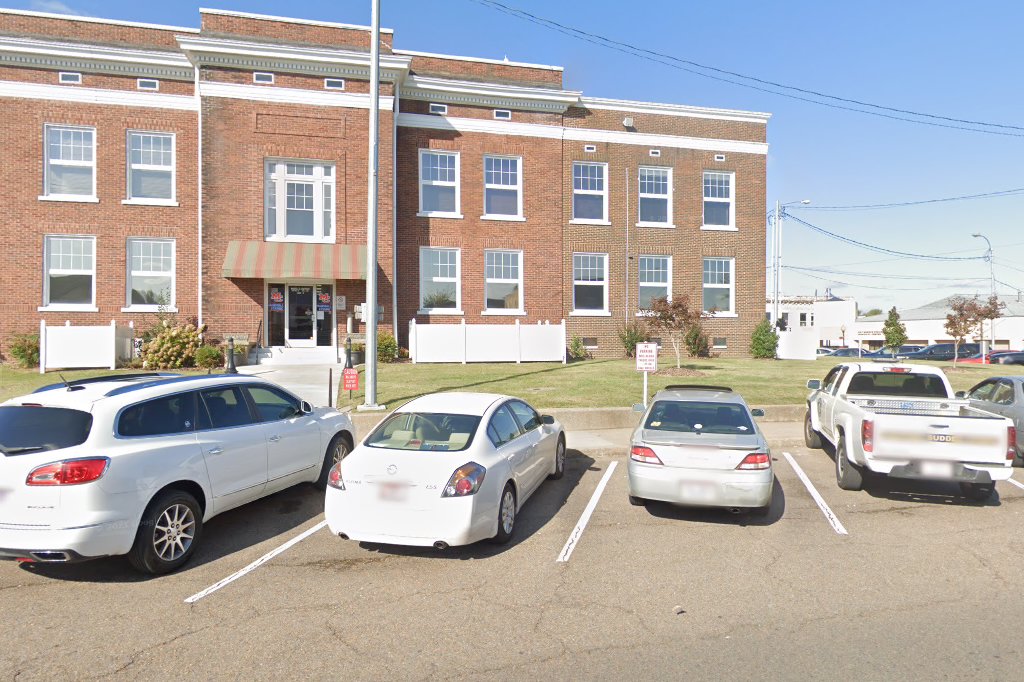 Marshall County Clerk's Office in Benton, KY