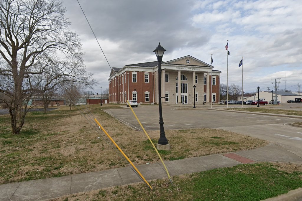 Circuit Court Clerk's Office in Elkton, KY