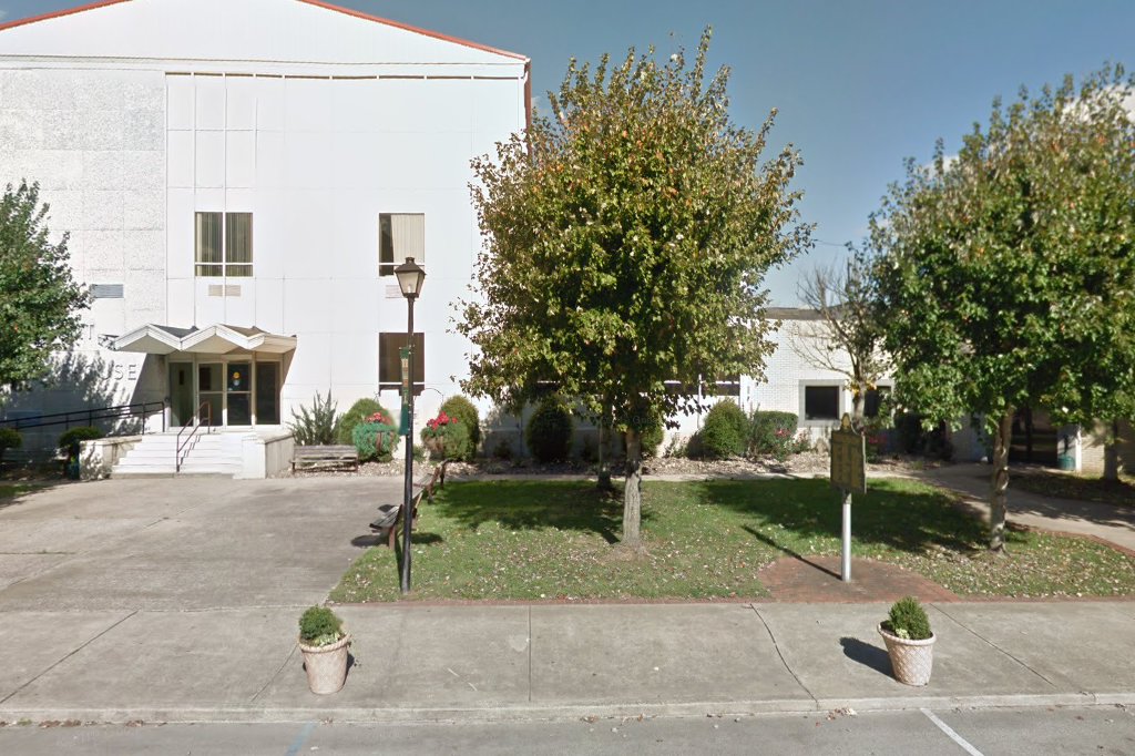 Lawrence County Clerk's Office in Louisa, KY