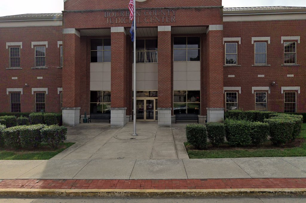 Circuit Court Clerk's Office (Driver Licenses) in Paris, KY