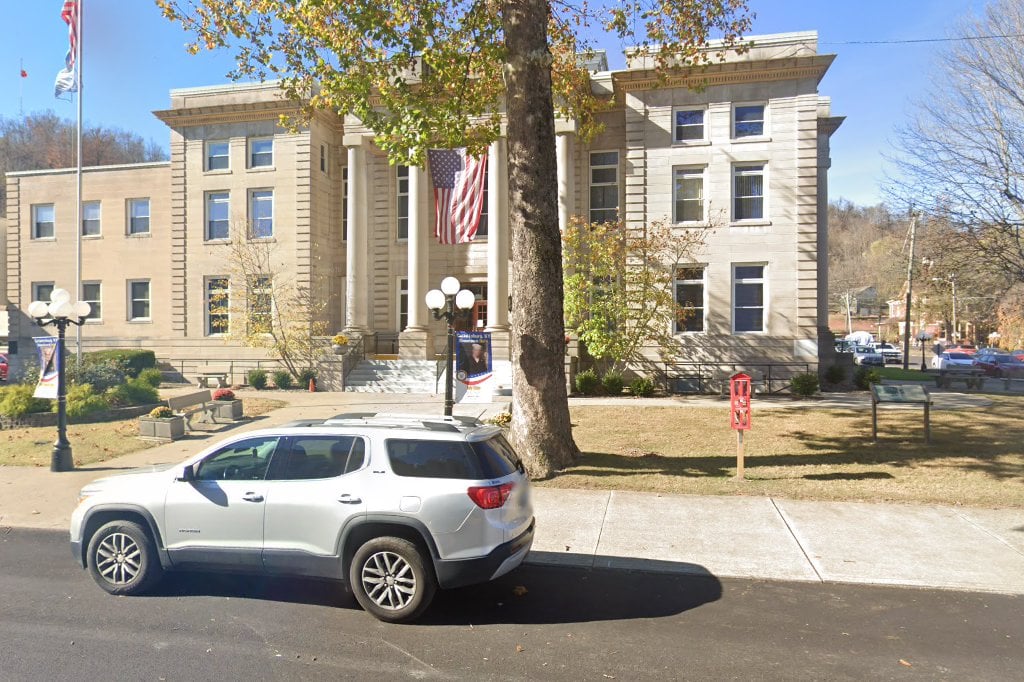 Boyd County Clerk's Office (Registration & Title) in Catlettsburg, KY