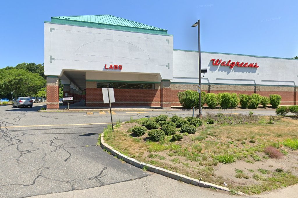 Framingham AAA (AAA Members Only) in Framingham, MA