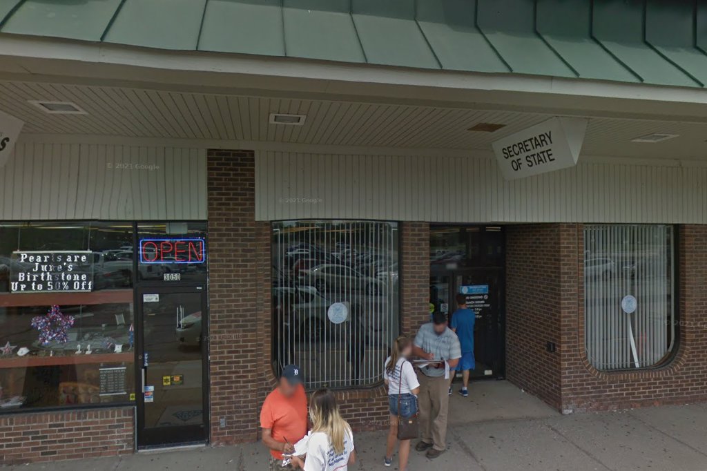 Secretary of State Branch Office (Trenton) in Trenton, MI