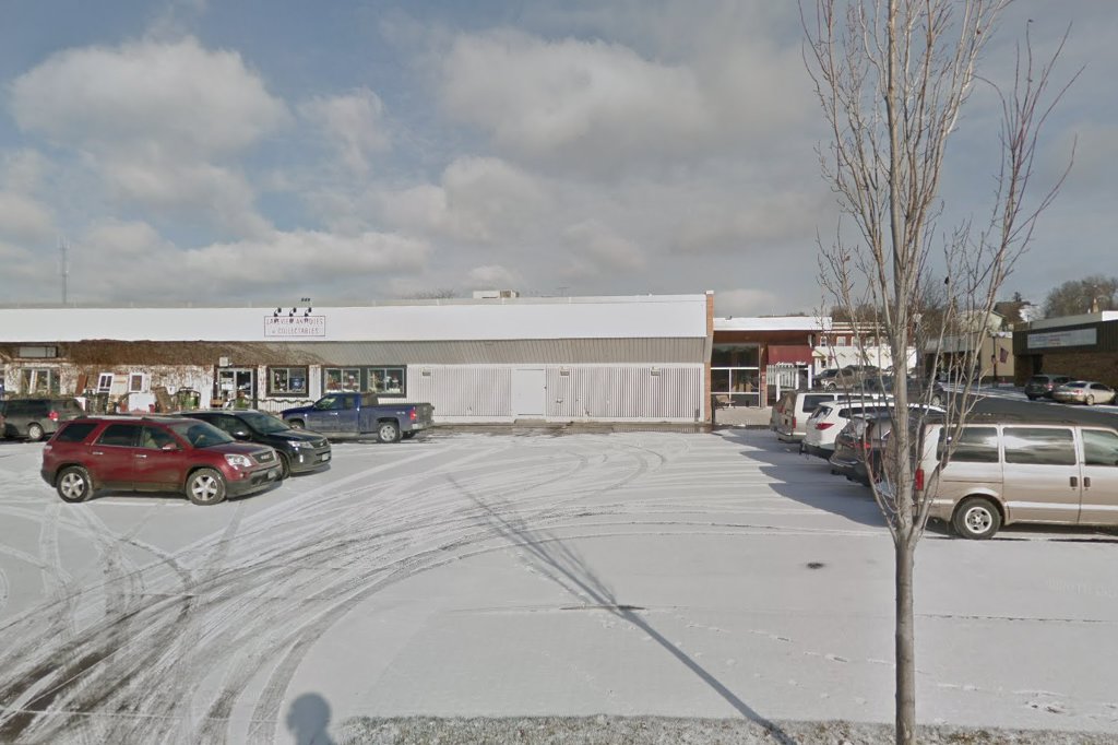 Lakeview Mall in Buffalo, MN