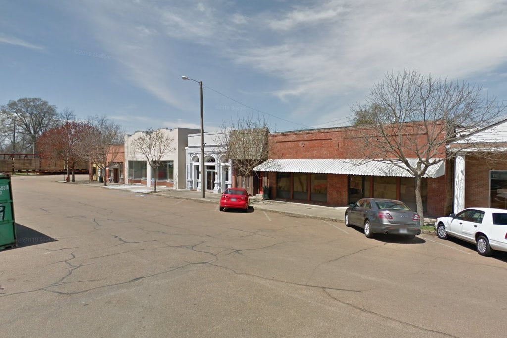 Tallahatchie County Tax Collector (Vehicle Registration & Title) in Sumner, MS