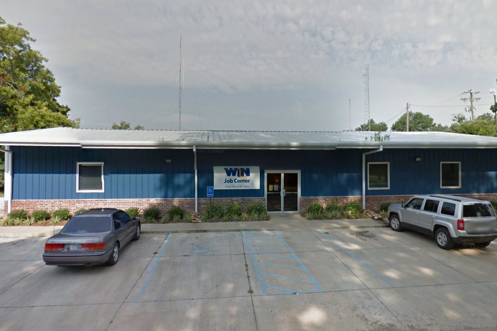 DPS Driver's License Location (CLOSED UNTIL FUTHER NOTICE DUE TO VIRUS) in Houston, MS