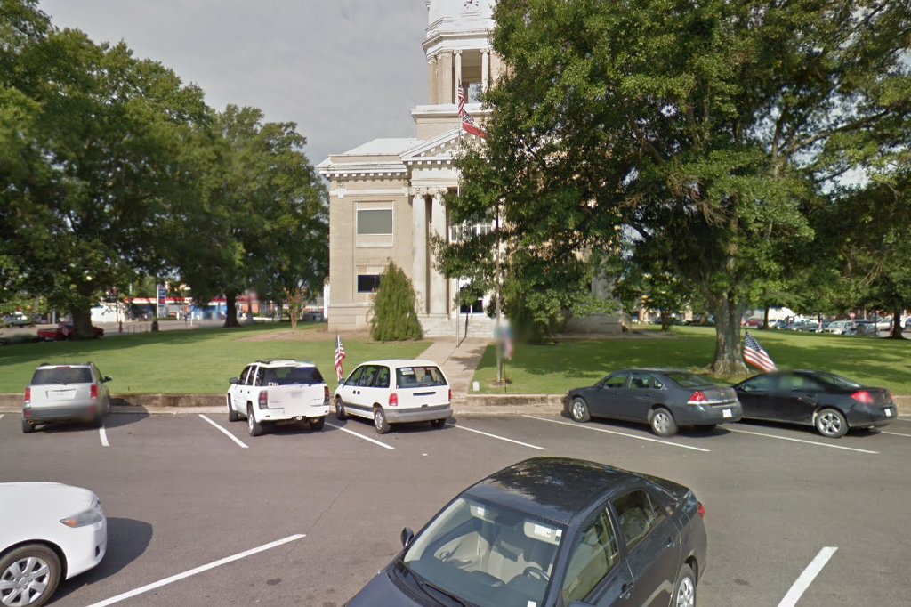 Chickasaw County Tax Collector (Vehicle Registration & Title) in Houston, MS