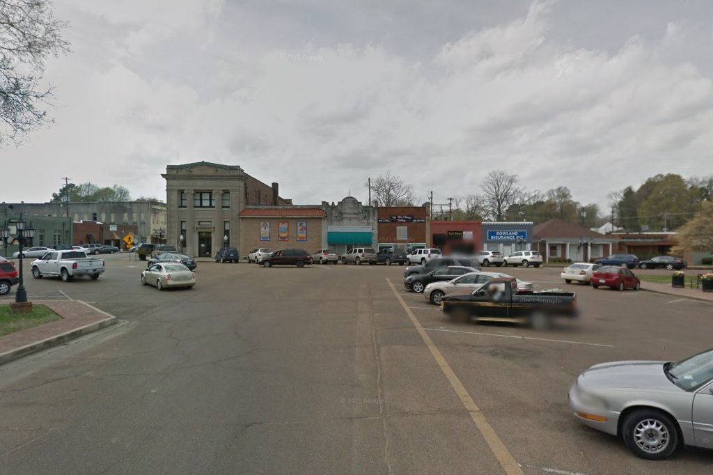 Tallahatchie County Tax Collector (Registration & Title) in Charleston, MS