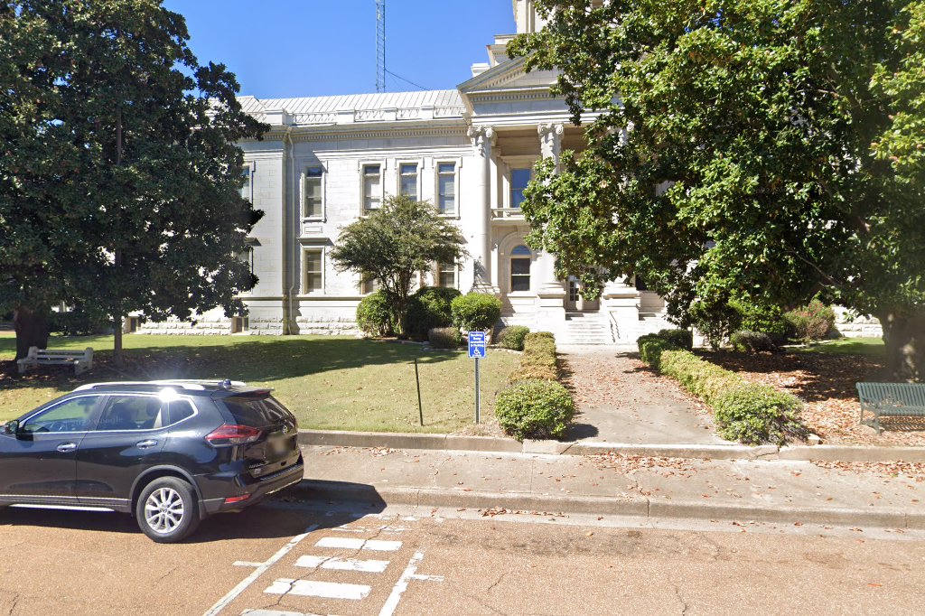 Leflore County Tax Collector (Vehicle Registration & Title) in Greenwood, MS