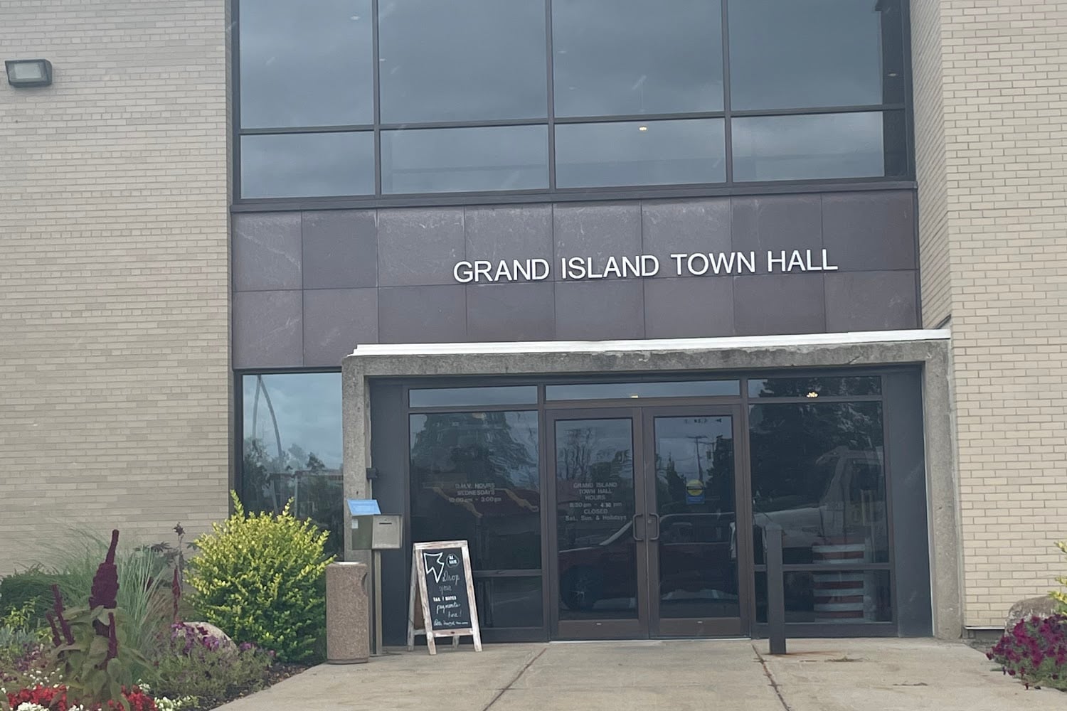 Erie County DMV Office - Grand Island in Grand Island, NY