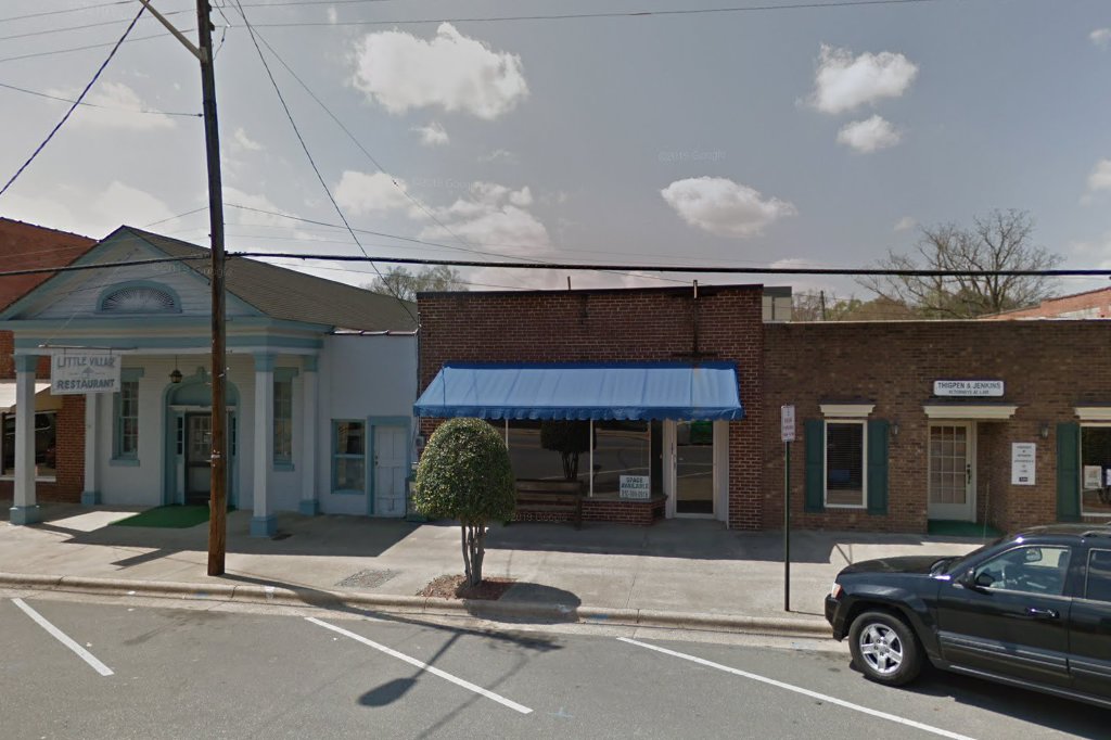 Vehicle & License Plate Office in Robbins, NC
