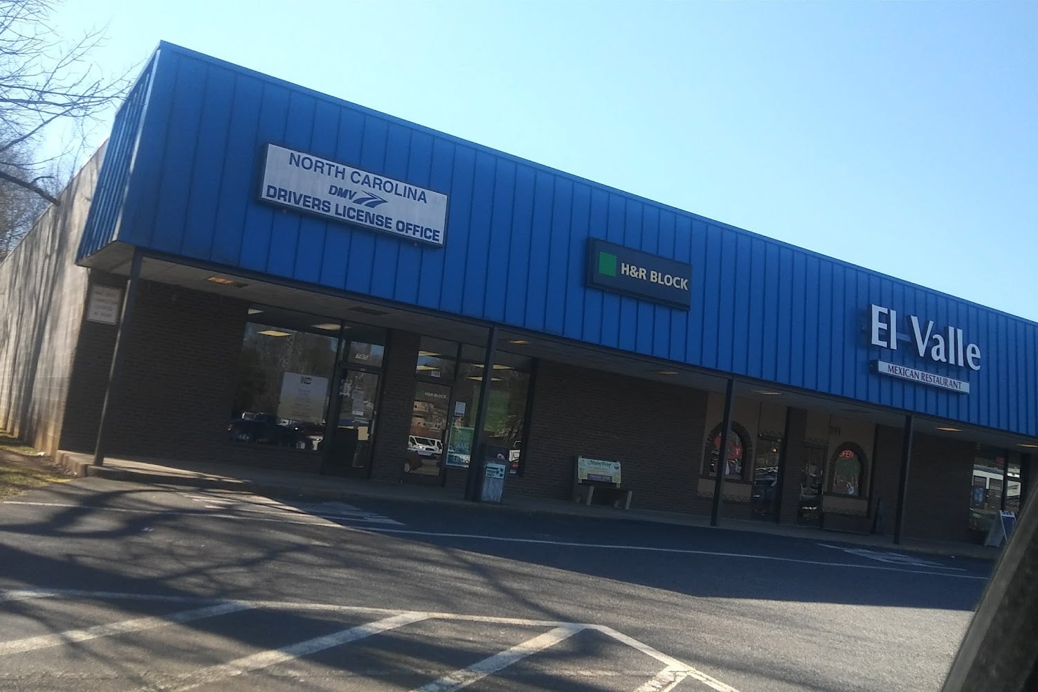 Driver's License Office (CLOSED UNTIL FURTHER NOTICE DUE TO VIRUS) in Mount Holly, NC