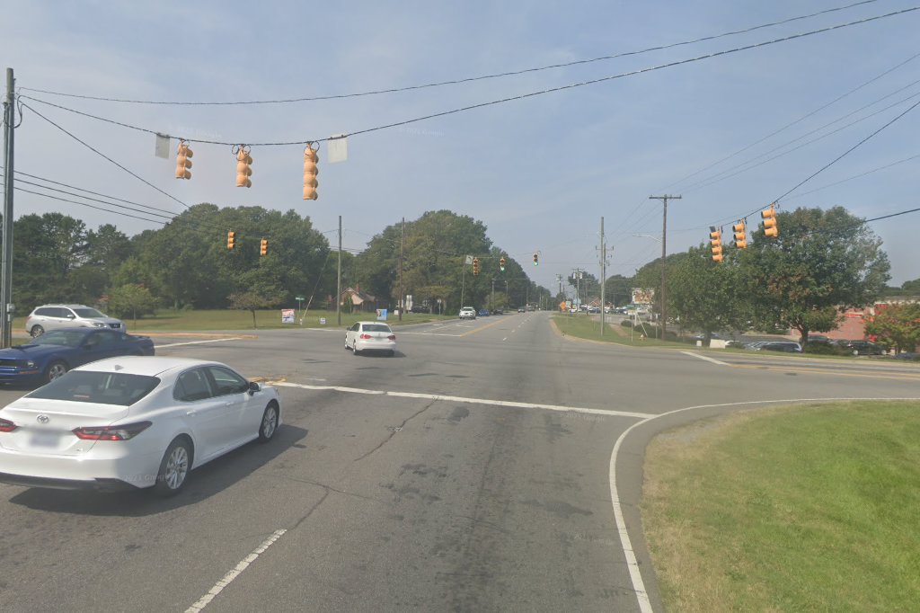 Vehicle & License Plate Renewal in Newton, NC