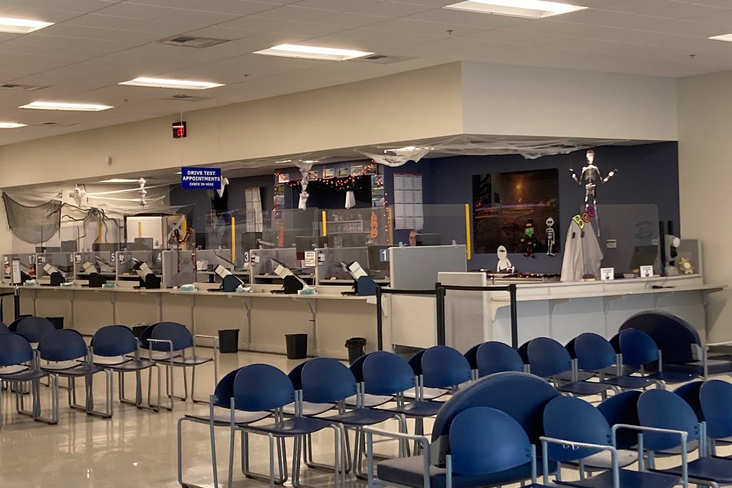 Woodburn DMV in Woodburn, OR