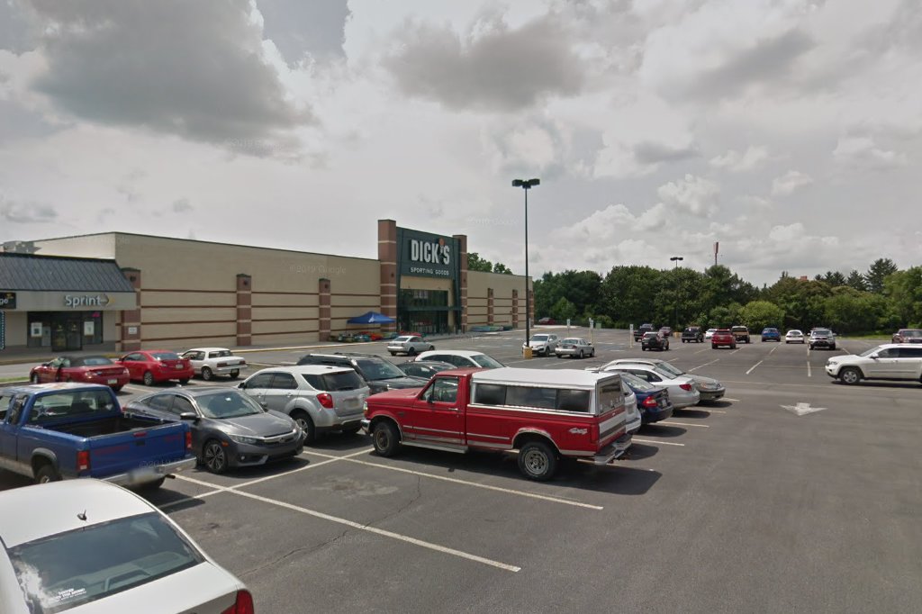 Chambersburg PennDOT Driver License Center in Chambersburg, PA