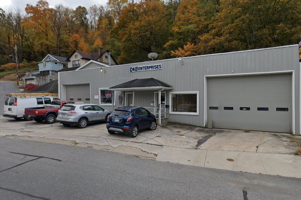 D & B Quick Notary Messenger in Johnstown, PA