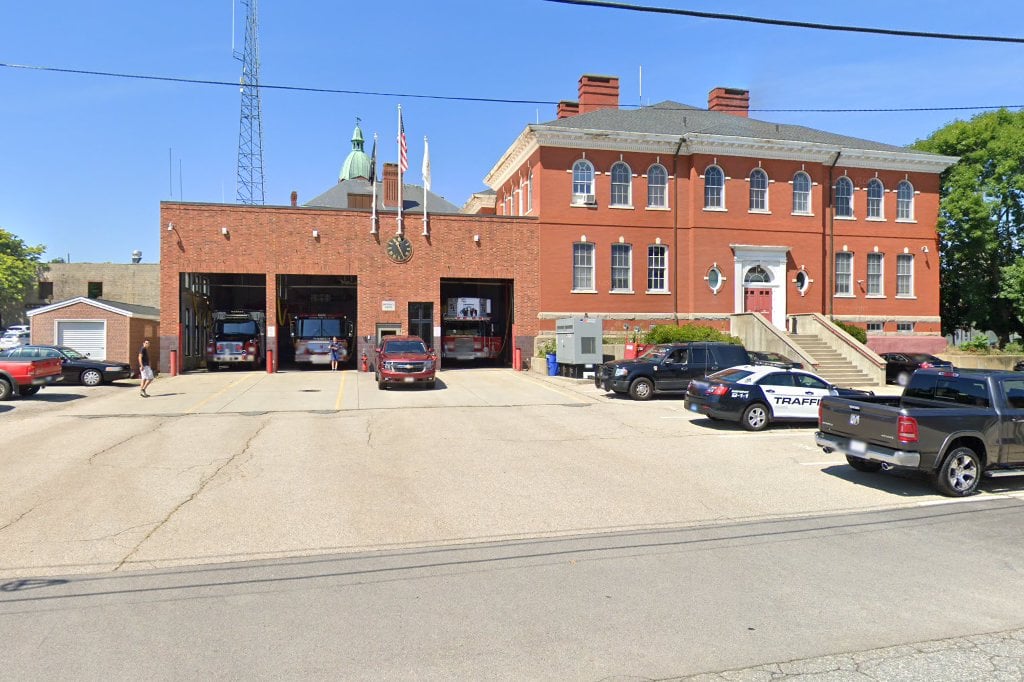 Warren DMV in Warren, RI