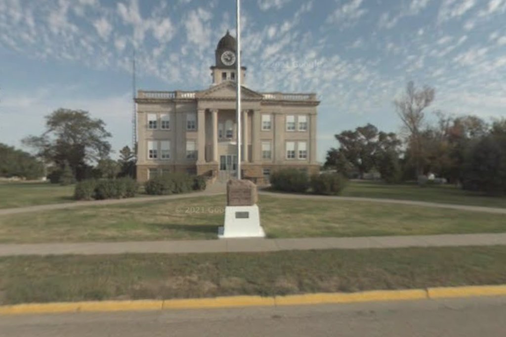 County Treasurer's Office (REGISTRATION & TITLE) in Onida, SD