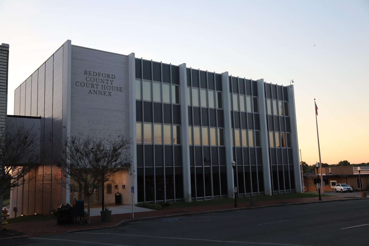 Bedford County Clerk MV Services in Shelbyville, TN