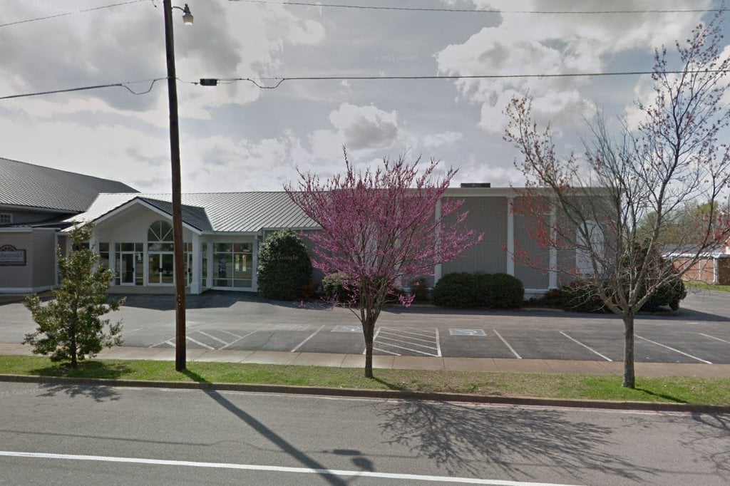 Lewis County Clerk MV Services in Hohenwald, TN