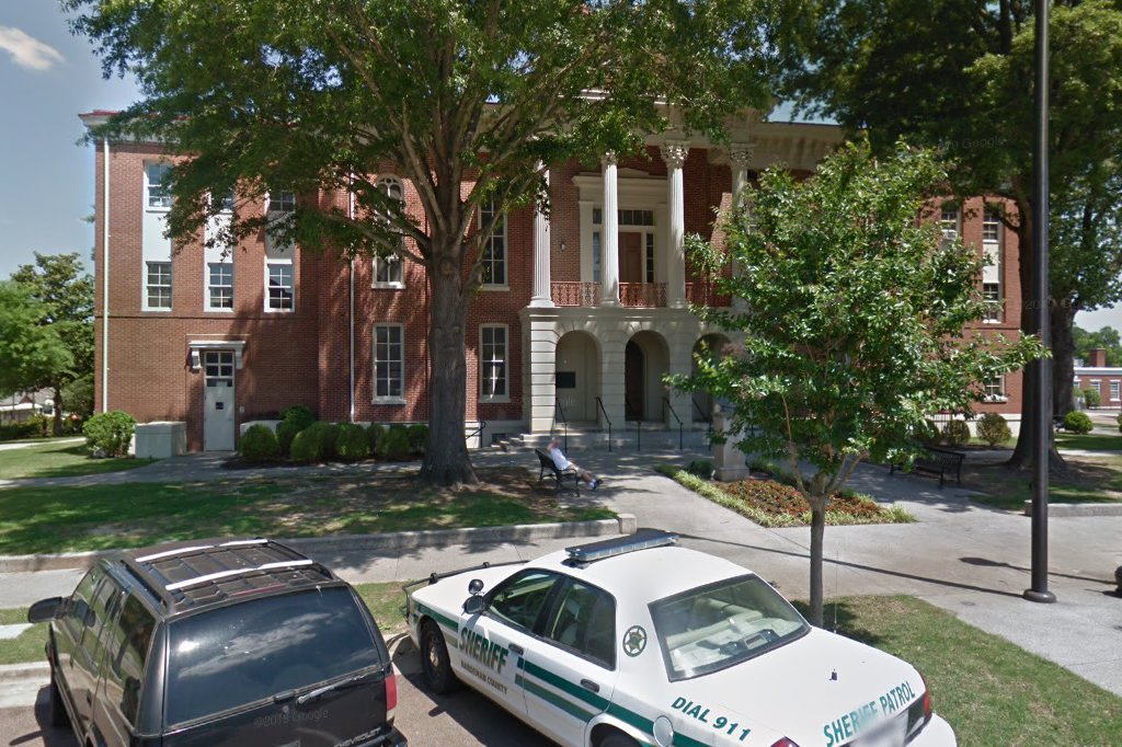 Hardeman County Clerk MV Services in Bolivar, TN