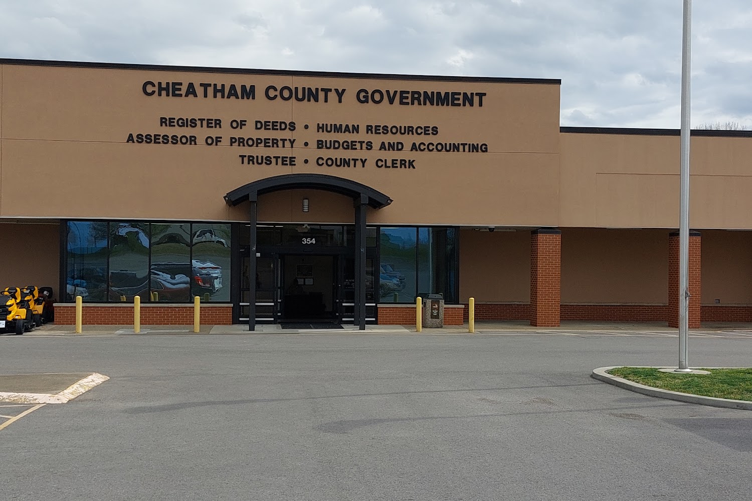 Cheatham County Clerk Registration & Title in Ashland City, TN