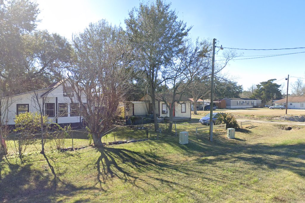 Chambers County Registration & Title - Winnie in Winnie, TX