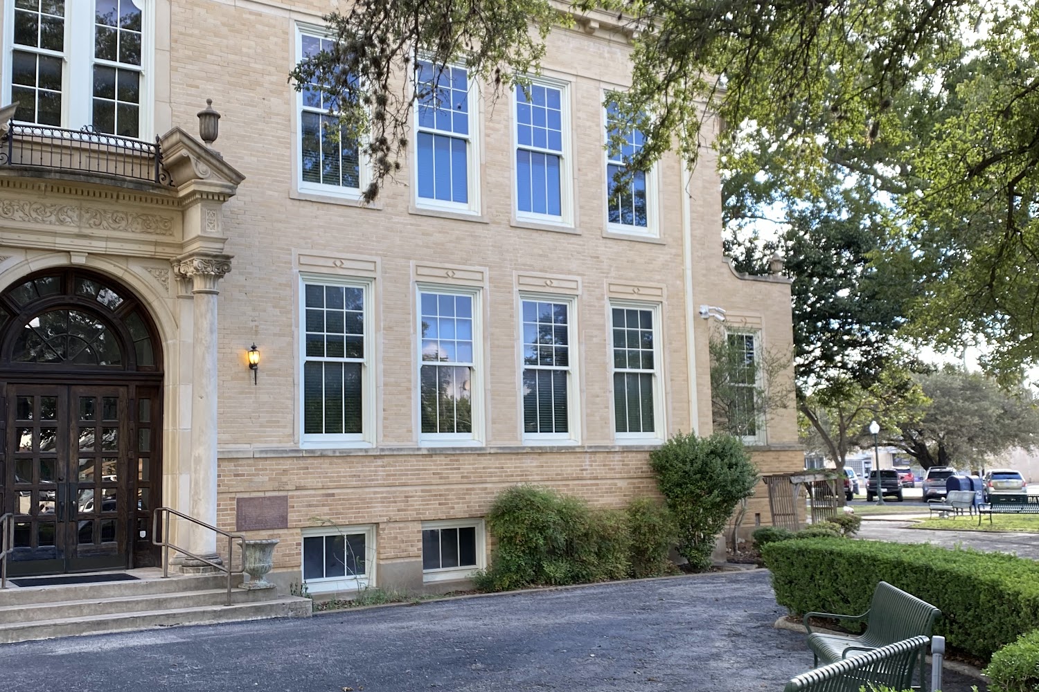Kerr County Registration & Titling in Kerrville, TX