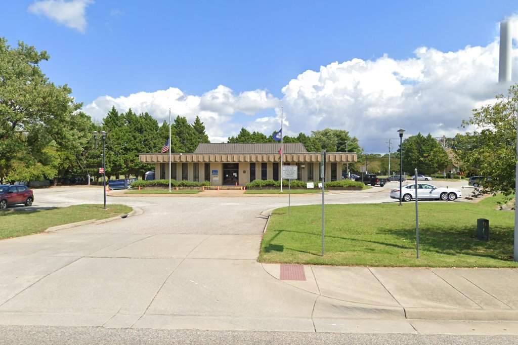 Newport News/Denbigh DMV Select in Newport News, VA