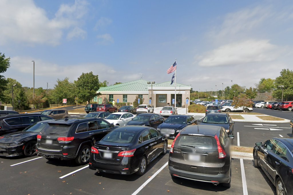 DMV Customer Service Center in Chantilly, VA