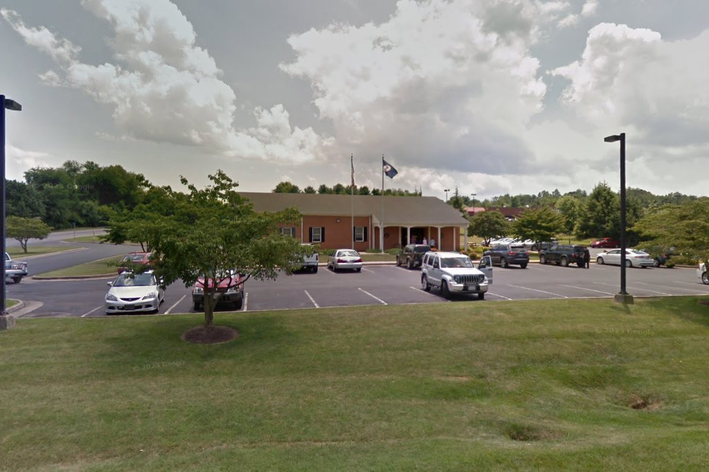 DMV Customer Service Center in Waynesboro, VA